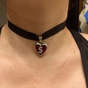 Choker necklace  